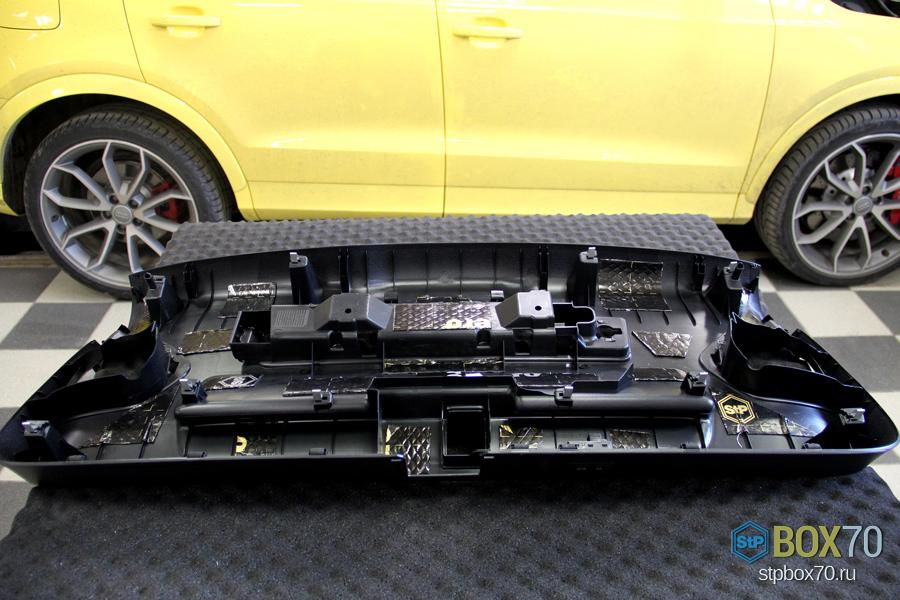 Шумоизоляция пластиковой облицовки Audi RS Q3