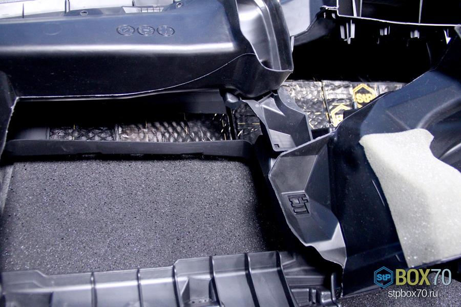 Шумоизоляция панели Honda CR-V проклейка StP Aero