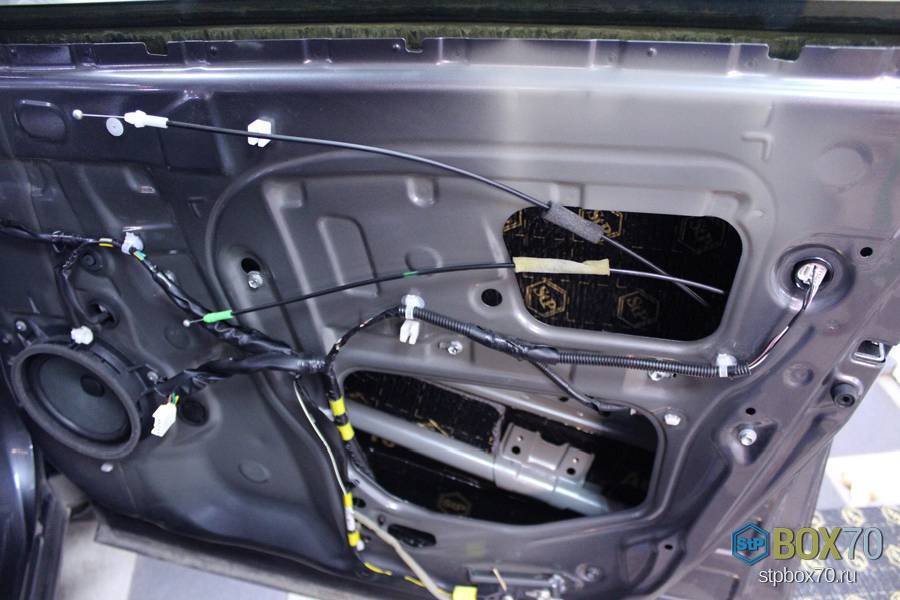 Шумоизоляция дверей Toyota Rav 4